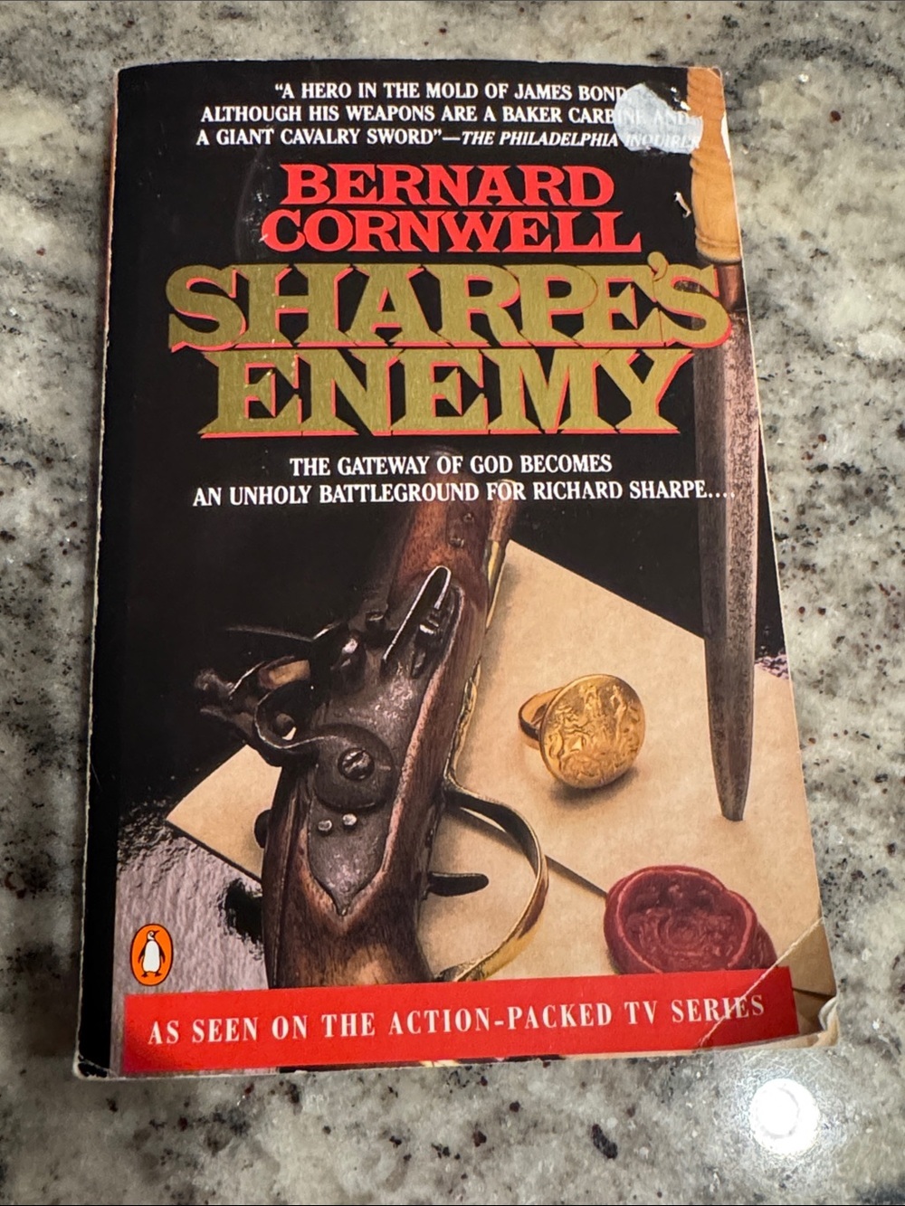 Bernard Cornwell - Sharpe's Enemy (Paperback) - Black & Gold Cover